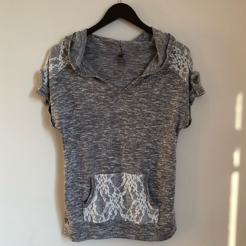 👚Vanity Hooded Knit Top W Lace Details